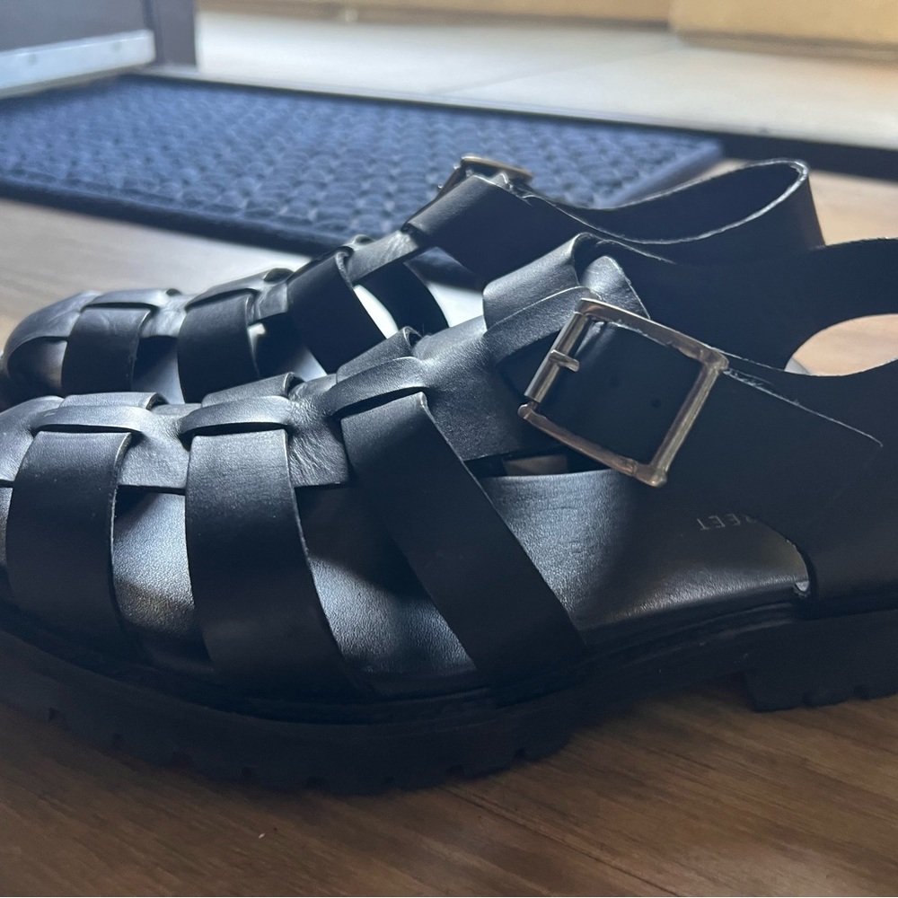 Women’s Black Woven Leather Buckle Sandals